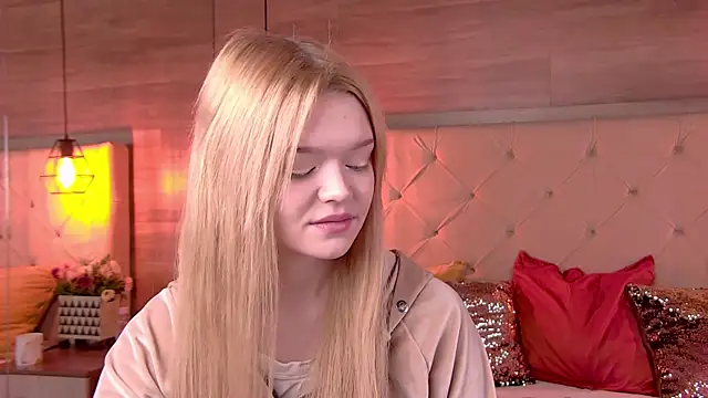 AdeleCartier online show from 10, 2, 2025