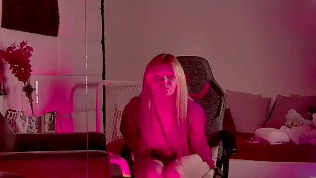 AdeleCartier online show from 2, 3, 2025