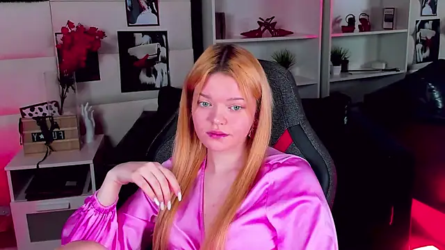 AdeleCartier online show from 28, 2, 2025