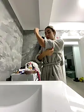 BonyBon29 online show from 4, 12, 2025