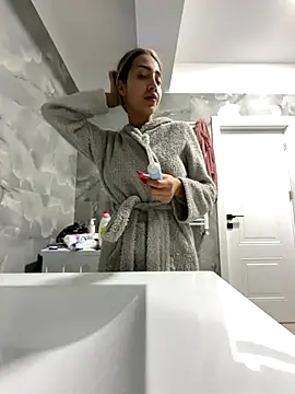 BonyBon29 online show from 5, 12, 2025