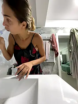 BonyBon29 online show from 3, 10, 2025