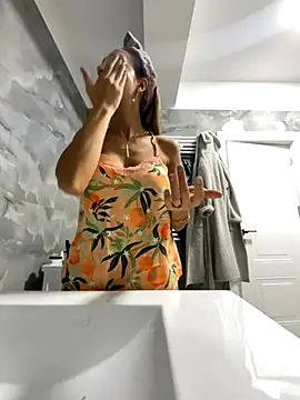 BonyBon29 online show from 2, 11, 2025