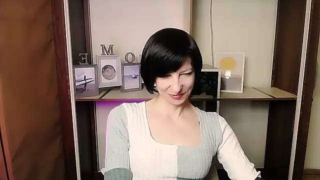  AngeliaFlow  online show from 17, 1, 2026