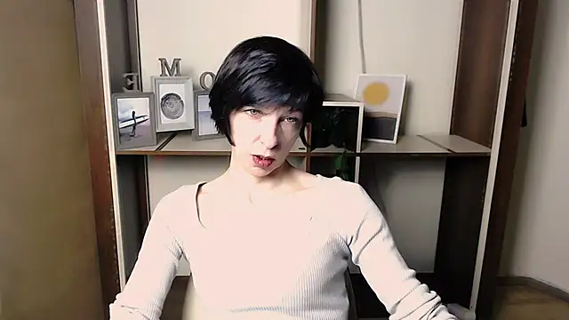  AngeliaFlow  online show from 17, 12, 2025