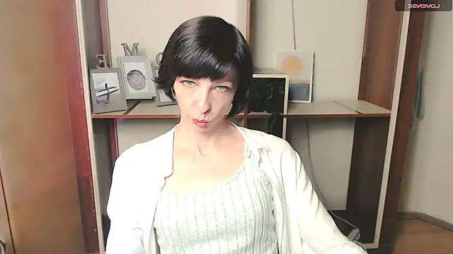  AngeliaFlow  online show from 20, 10, 2025