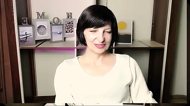 Snapshot of _AngeliaFlow_ chatting on 6, 7, 2026 AngeliaFlow online show from 6, 7, 2026