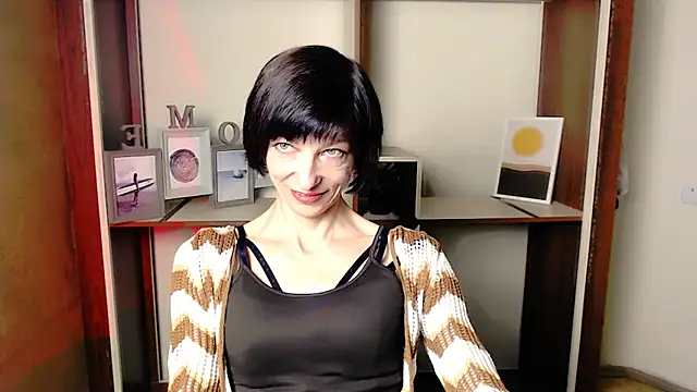  AngeliaFlow  online show from 30, 9, 2025