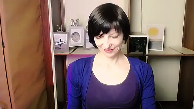  AngeliaFlow  online show from 14, 1, 2026