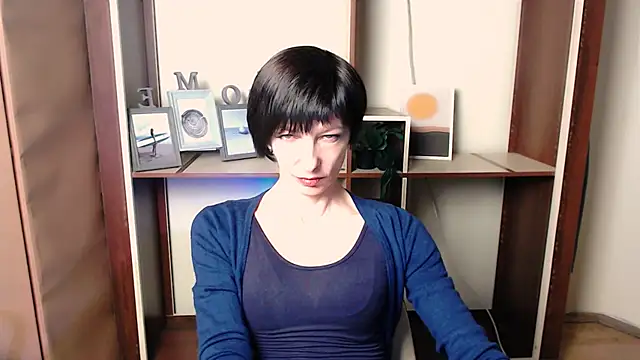  AngeliaFlow  online show from 18, 11, 2025