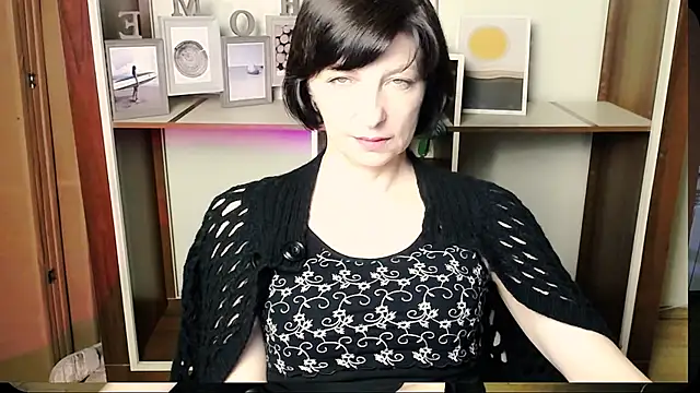 Snapshot of _AngeliaFlow_ chatting on 12, 7, 2026 AngeliaFlow online show from 12, 7, 2026
