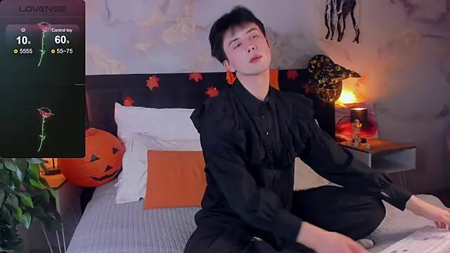 AdrianoAubert online show from 6, 11, 2025