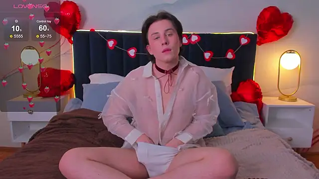 AdrianoAubert online show from 12, 2, 2026