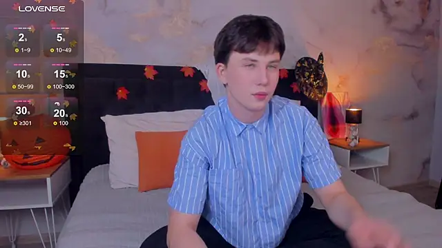 AdrianoAubert online show from 25, 10, 2025