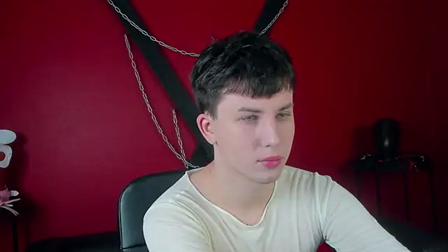 AdrianoAubert online show from 13, 9, 2025