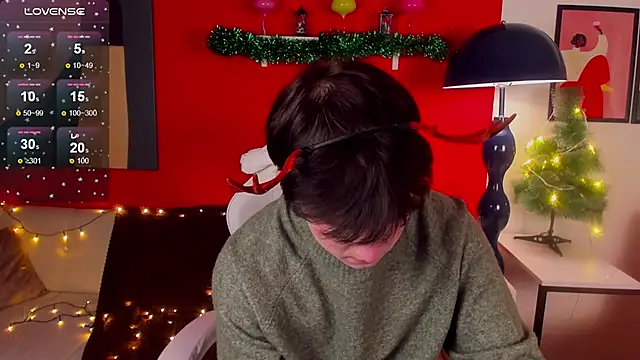 AdrianoAubert online show from 18, 12, 2025