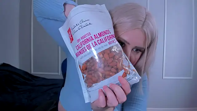  leana  online show from 5, 3, 2025