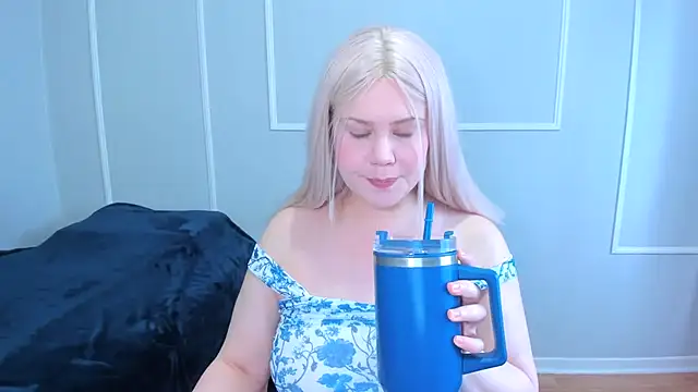  leana  online show from 4, 10, 2025