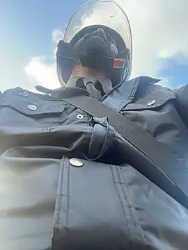 Rishwithr online show from 4, 11, 2025