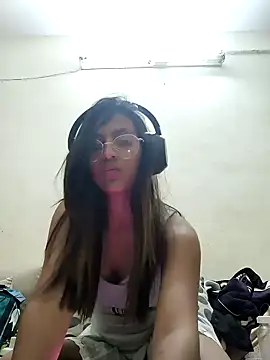 Snapshot of kissmebishh chatting on 16, 3, 2025 kissmebishh online show from 16, 3, 2025