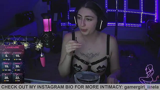 Gamergirl-Linela online show from 11, 11, 2025