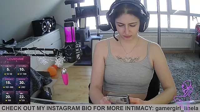 Gamergirl-Linela online show from 12, 11, 2025