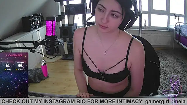 Gamergirl-Linela online show from 7, 10, 2025