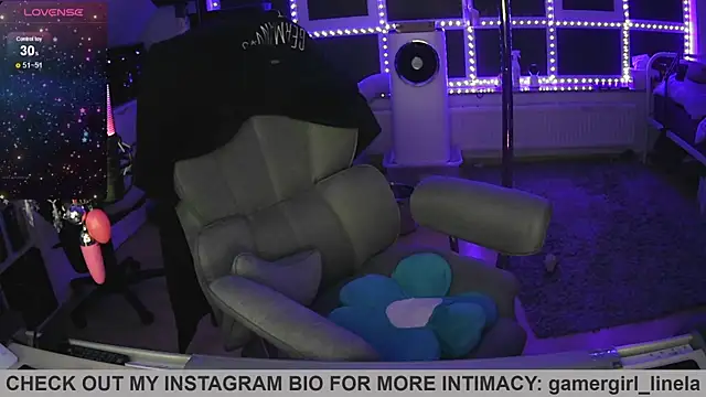Snapshot of Gamergirl-Linela chatting on 10, 7, 2026 Gamergirl-Linela online show from 10, 7, 2026