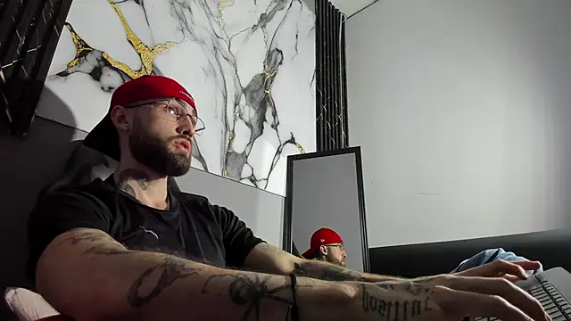 Luke davis01 online show from 10, 9, 2025