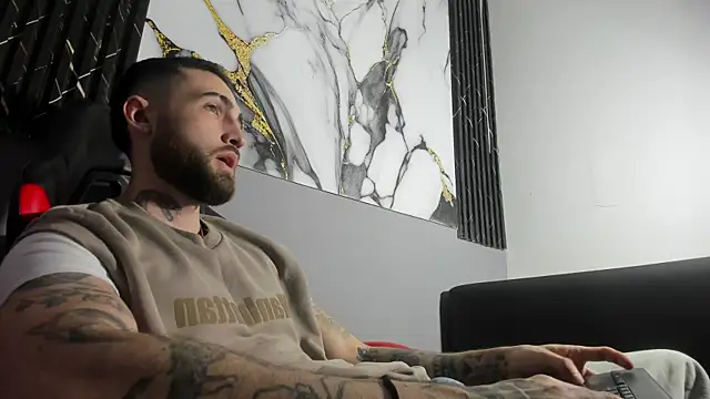 Luke davis01 online show from 9, 9, 2025