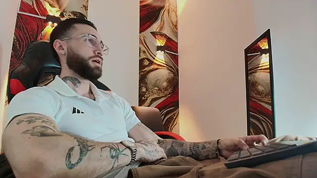 Luke davis01 online show from 5, 11, 2025