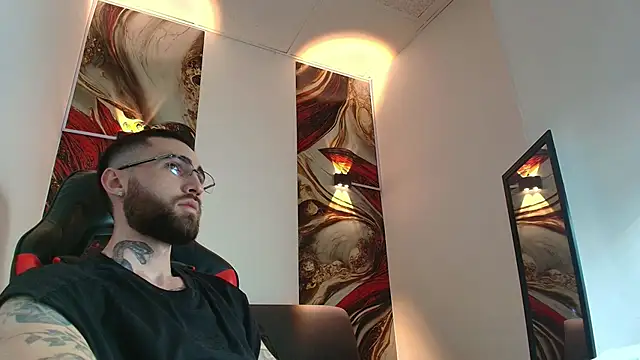 Luke davis01 online show from 2, 10, 2025