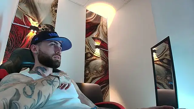 Luke davis01 online show from 23, 12, 2025