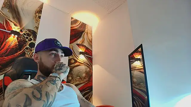Luke davis01 online show from 18, 7, 2026