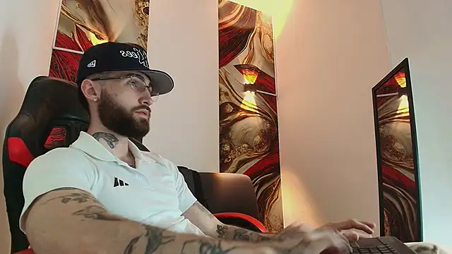 Luke davis01 online show from 17, 10, 2025