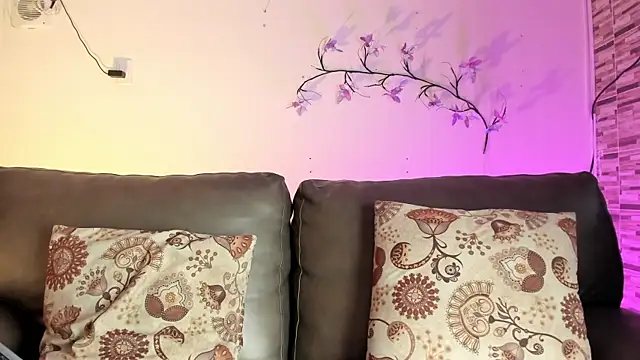 Sara Falak online show from 30, 10, 2025