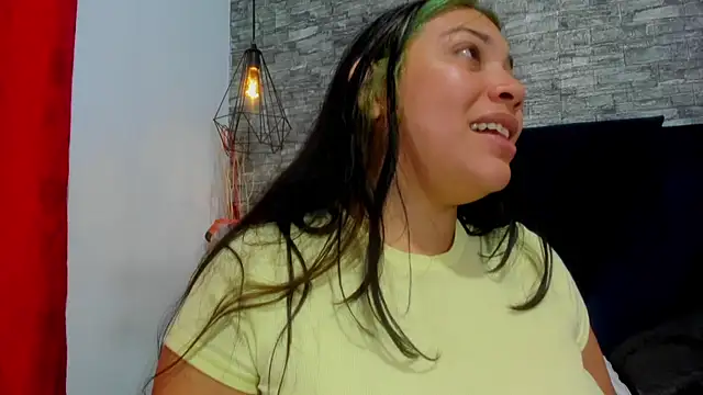 Snapshot of Sophia_Brunett chatting on 9, 2, 2026 Sophia Brunett online show from 9, 2, 2026