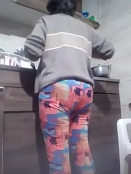 Saori Sann  online show from 22, 3, 2025