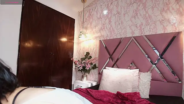 Saori Sann  online show from 15, 1, 2026