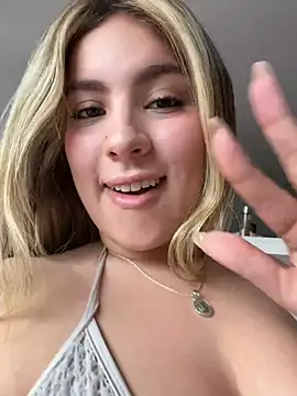 Cloee Rainbow1 online show from 25, 7, 2026