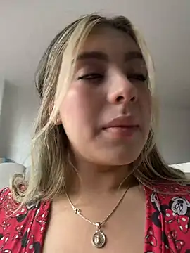 Cloee Rainbow1 online show from 16, 7, 2026