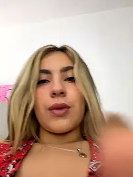Cloee Rainbow1 online show from 21, 6, 2026