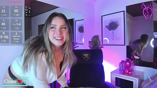 Cloee Rainbow1 online show from 19, 11, 2025