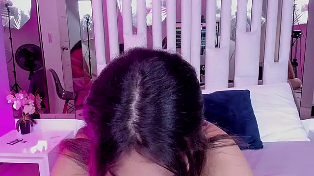 Cloee Rainbow1 online show from 20, 3, 2025