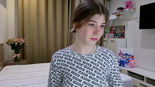 Bella amory online show from 11, 3, 2026