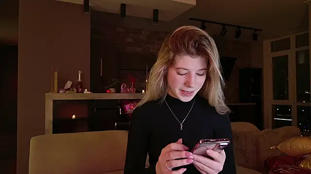 Bella amory online show from 20, 2, 2025