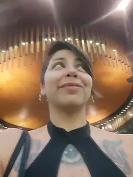 Snapshot of MaiPandora chatting on 2, 12, 2025 MaiPandora online show from 2, 12, 2025