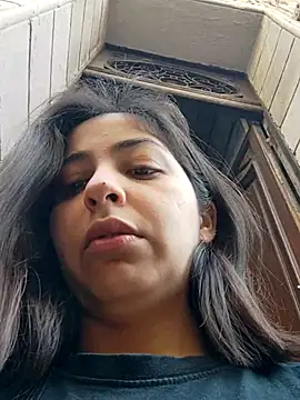 Snapshot of MaiPandora chatting on 2, 10, 2025 MaiPandora online show from 2, 10, 2025