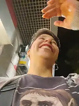 Snapshot of MaiPandora chatting on 19, 11, 2025 MaiPandora online show from 19, 11, 2025