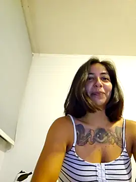 Snapshot of MaiPandora chatting on 10, 2, 2025 MaiPandora online show from 10, 2, 2025